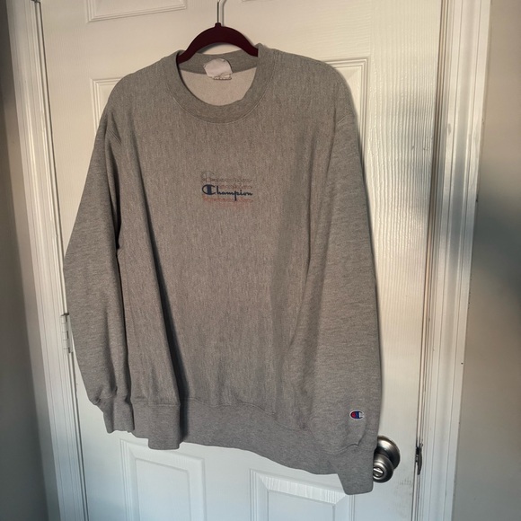 Champion Other - Vintage Champion Men's Light Gray Crewneck Sweater